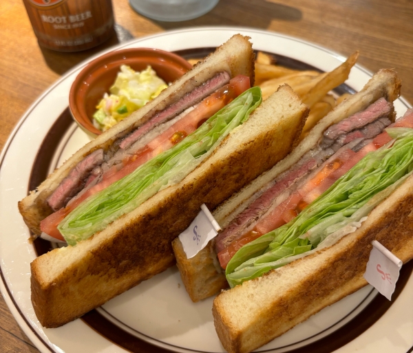 ステーキサンド